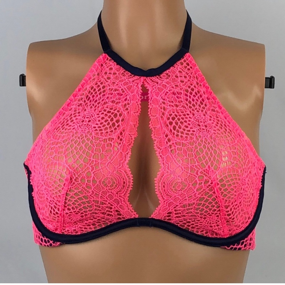 Very Sexy halter key hole bra with matching panty